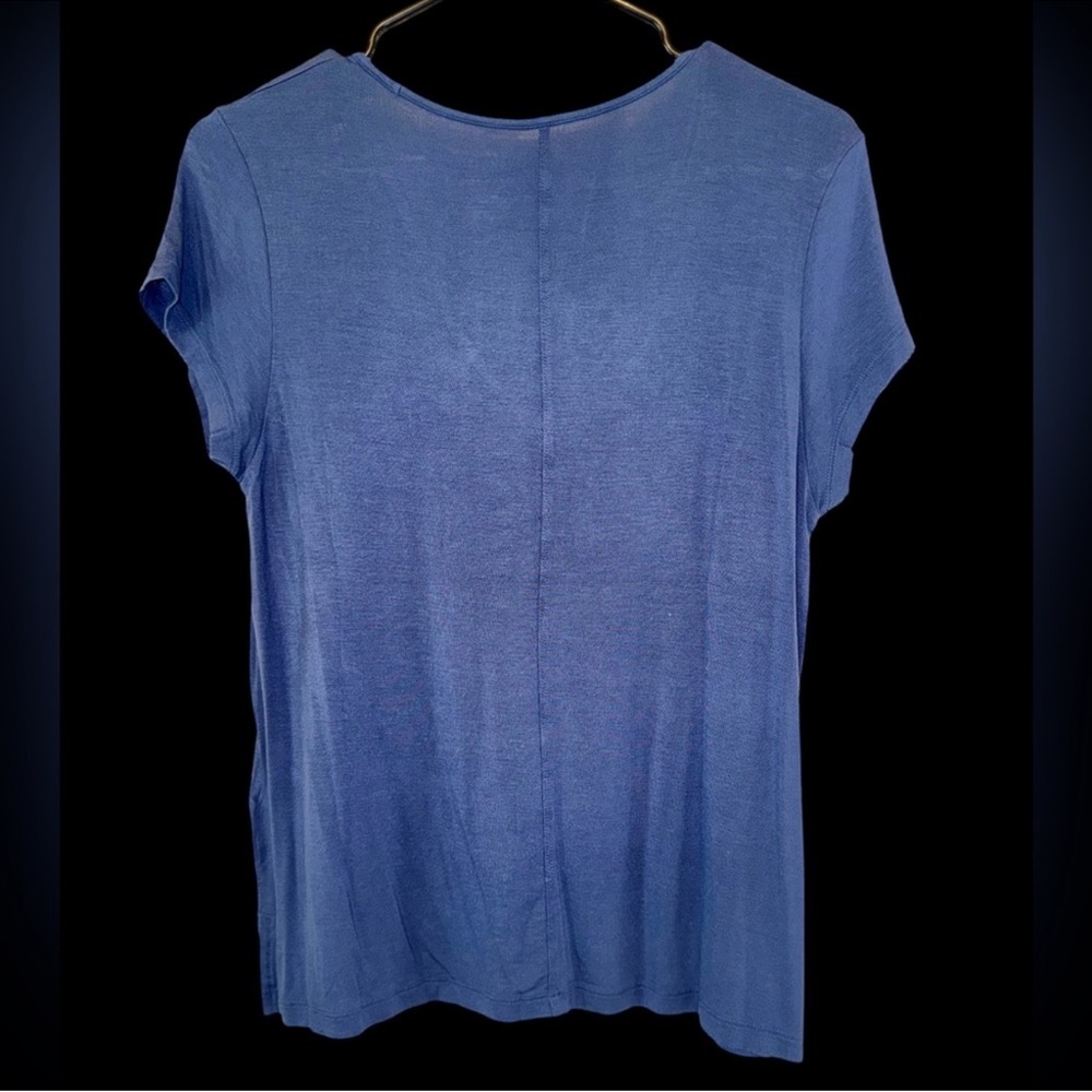 AE Soft & Sexy V-Neck T-Shirt - Picture 5 of 6